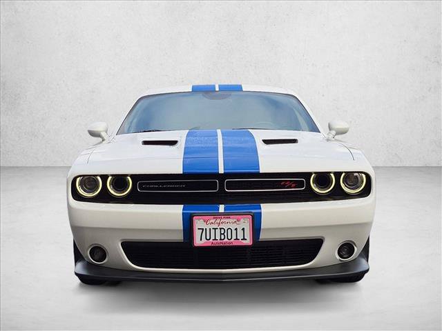 Used 2016 Dodge Challenger R/T Scat Pack w/ Technology Group RWD image 2