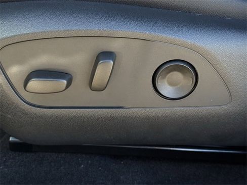 New 2026 Chevrolet Equinox EV LT image 23