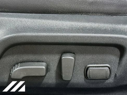 Used 2018 Subaru Outback 2.5i Limited AWD/4WD image 22