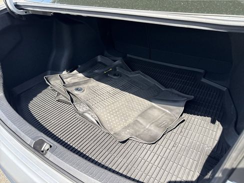 Certified 2022 Toyota Corolla SE image 33