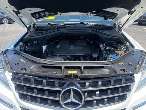 Used 2015 Mercedes-Benz ML 350 4MATIC image 32