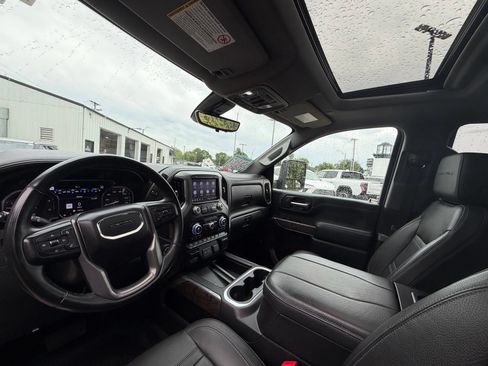 Used 2023 GMC Sierra 3500 Denali w/ Denali Ultimate Package AWD/4WD image 16