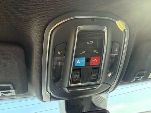 Used 2023 Jeep Grand Cherokee L Laredo AWD/4WD image 17