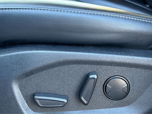 Used 2024 Ford Edge SEL image 14