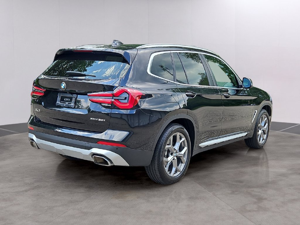 Used 2024 BMW X3 xDrive30i w/ Premium Package AWD/4WD image 4