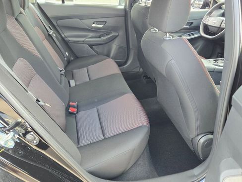 New 2026 Nissan Sentra SR w/ Floor Mat Package FWD image 7