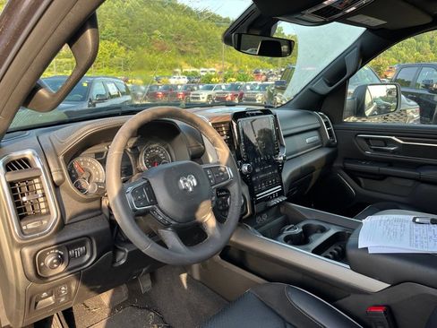 Used 2026 RAM 1500 Laramie w/ Night Edition AWD/4WD image 7