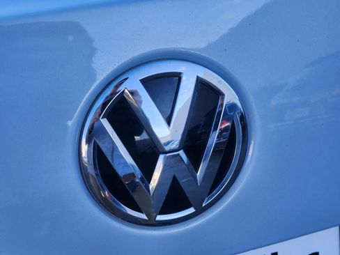 Used 2017 Volkswagen Jetta S w/ Jetta S Cold Weather Package image 21