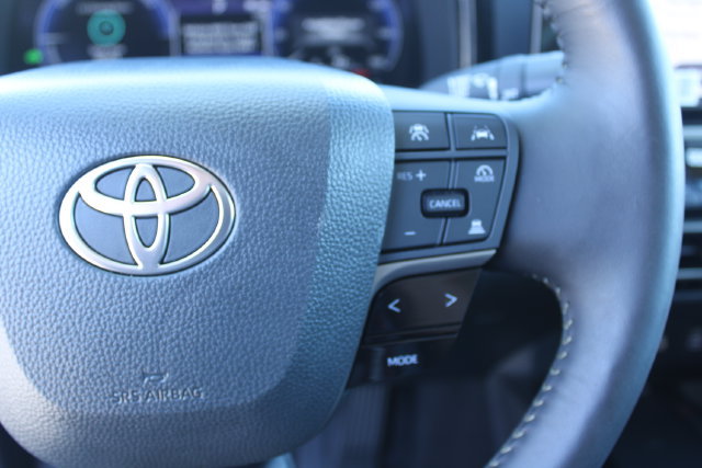 Used 2026 Toyota Camry XLE FWD image 20