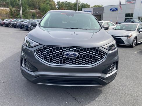 Certified 2023 Ford Edge SEL w/ Convenience Package image 2