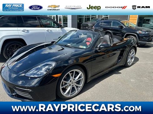Used 2025 Porsche 718 Boxster RWD image 1
