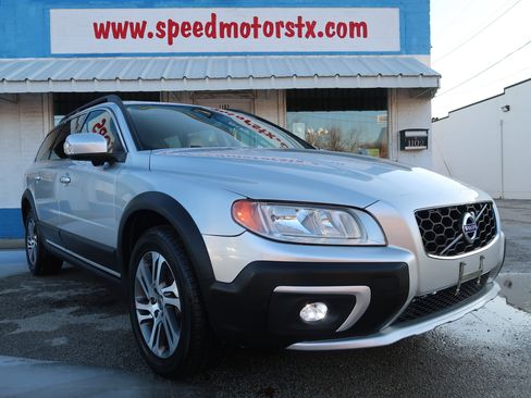 Used 2014 Volvo XC70 3.2 image 6