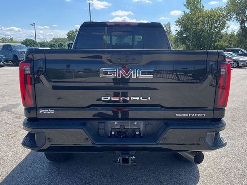 Used 2024 GMC Sierra 2500 Denali Ultimate AWD/4WD image 5