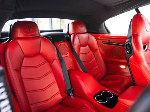 Used 2015 Maserati GranTurismo MC RWD image 17