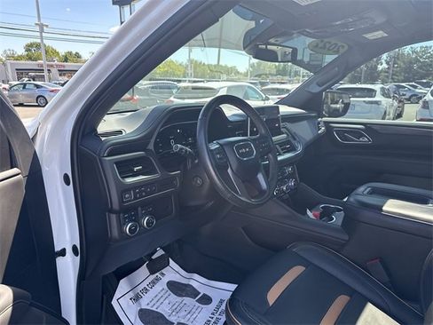 Certified 2022 GMC Yukon AT4 image 10