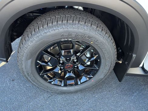 New 2026 Nissan Armada PRO-4X image 32