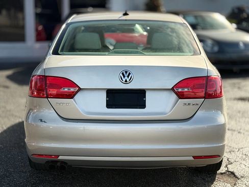 Used 2013 Volkswagen Jetta SE image 7