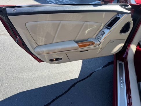 Used 2006 Cadillac XLR RWD image 14