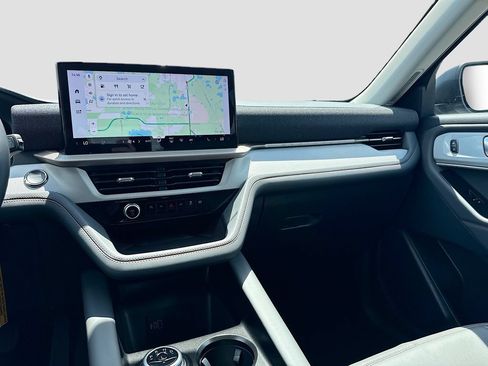 New 2026 Ford Explorer Active w/ Active Comfort Package RWD image 23