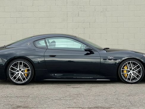 Used 2024 Maserati GranTurismo Trofeo AWD/4WD image 10