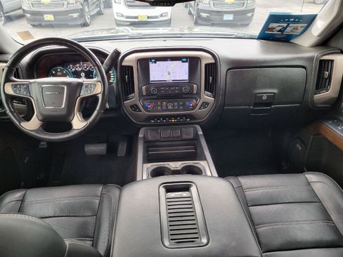 Used 2018 GMC Sierra 1500 Denali AWD/4WD image 4