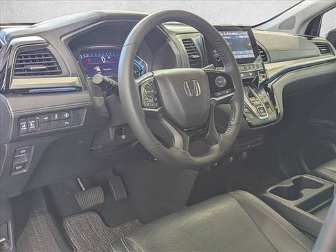Used 2022 Honda Odyssey Touring image 3