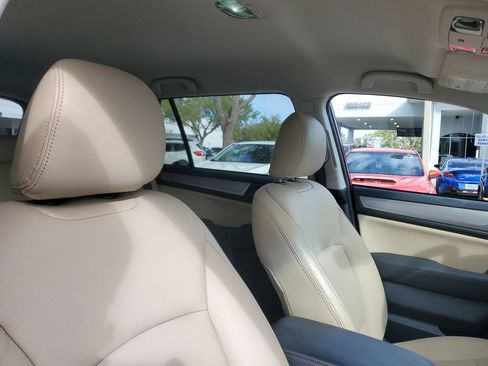 Used 2019 Subaru Outback 2.5i Premium image 23