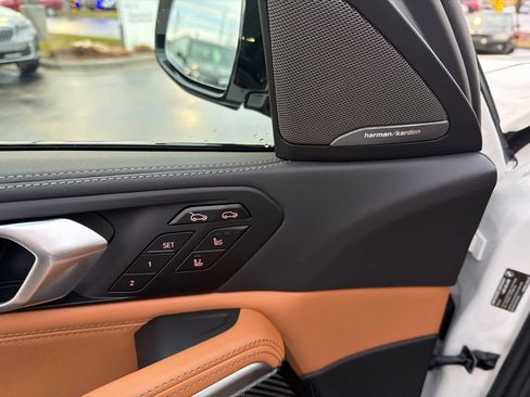 New 2026 BMW X6 M60i image 24