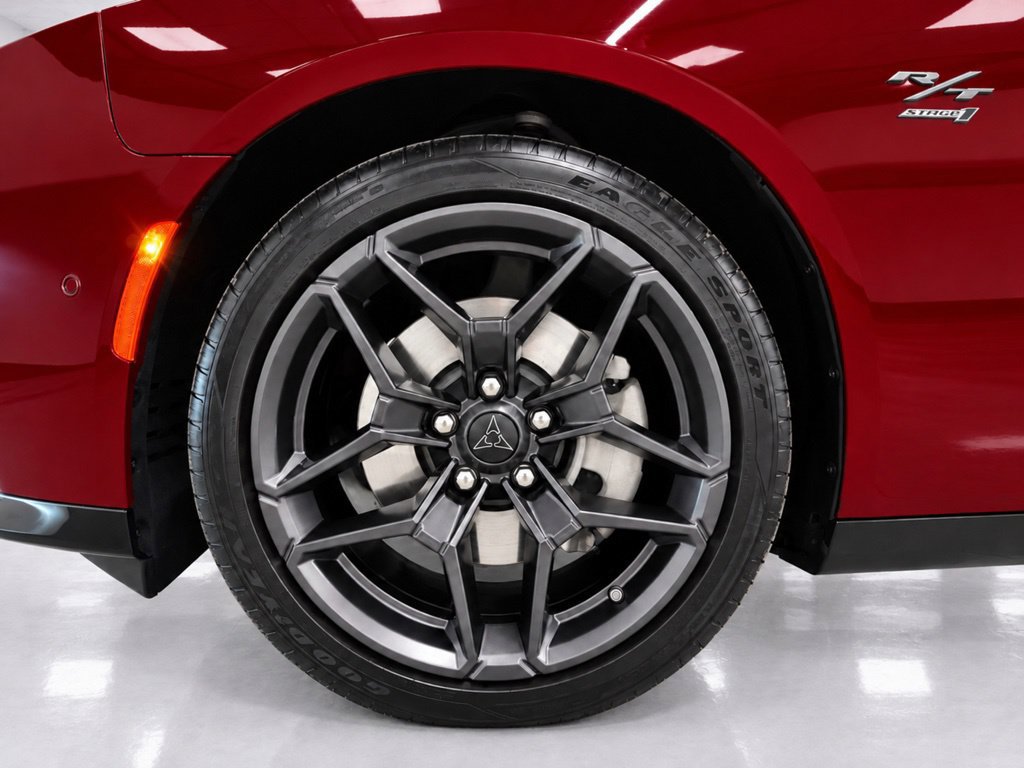 Used 2024 Dodge Charger Daytona R/T w/ Plus Group AWD/4WD image 10