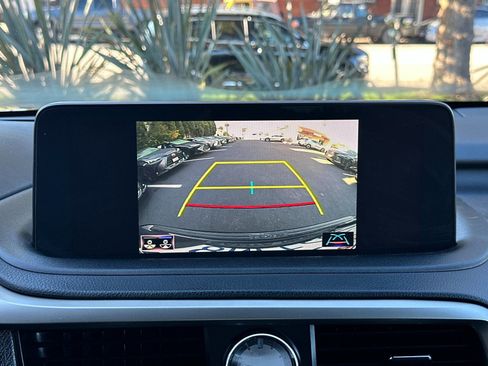 Used 2020 Lexus RX 450h AWD image 22