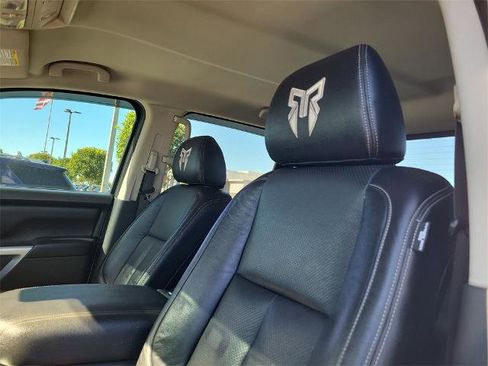 Certified 2022 Nissan Titan SV w/ SV Convenience Package image 22