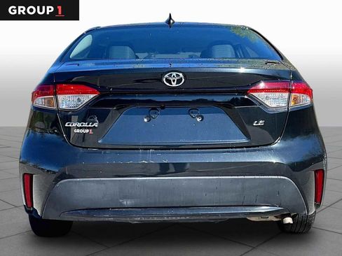 Used 2022 Toyota Corolla LE FWD image 5