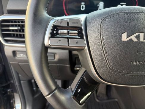 Used 2024 Kia Telluride S w/ S Sunroof Package FWD image 6
