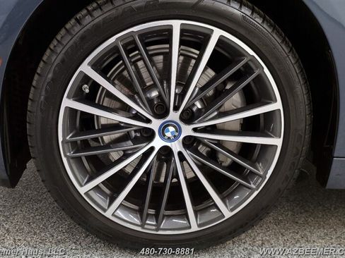 Used 2023 BMW 530e w/ Premium Package RWD image 18