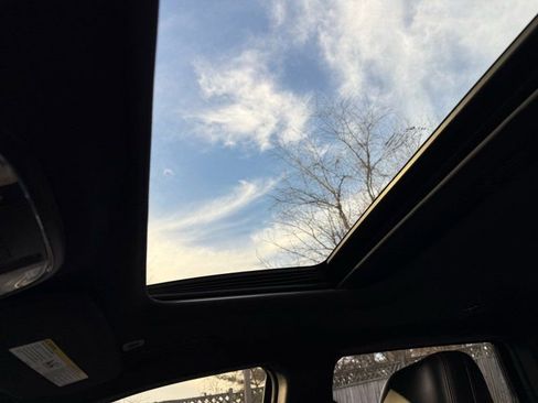 Used 2017 Jeep Grand Cherokee Trailhawk image 23