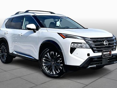 New 2026 Nissan Rogue Platinum image 2