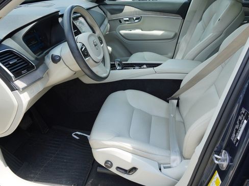 Used 2023 Volvo XC90 B6 Plus w/ Protection Package Premier AWD/4WD image 9