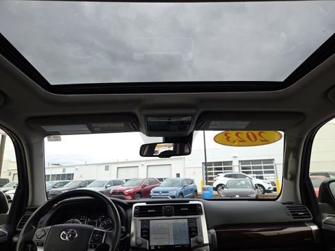 Used 2023 Toyota 4Runner Limited image 23