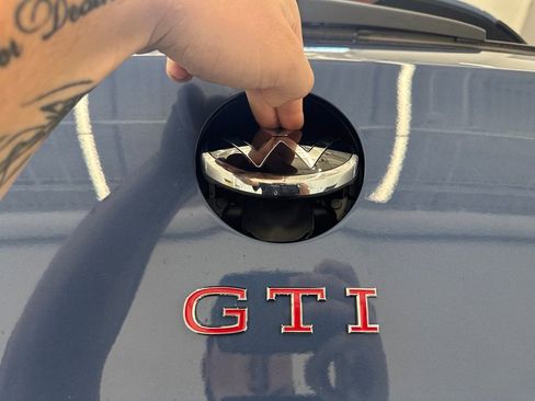 New 2026 Volkswagen GTI SE FWD image 18