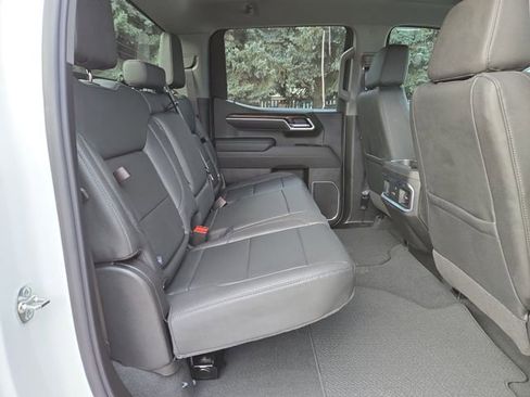 Used 2026 GMC Sierra 1500 SLT image 36