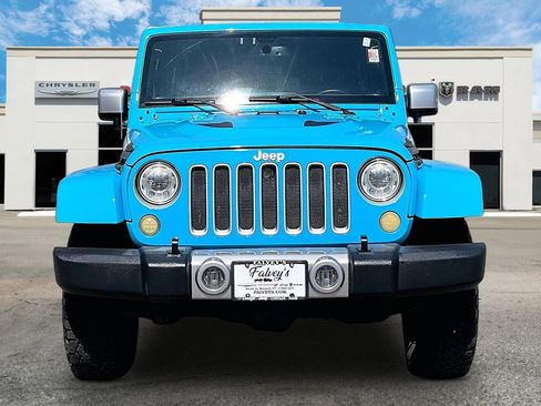 Used 2017 Jeep Wrangler Unlimited Sahara w/ Quick Order Package 24E Chief image 3