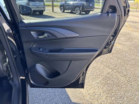 New 2026 Chevrolet TrailBlazer LT w/ Convenience Package FWD image 28