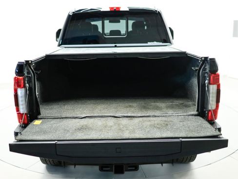 Used 2018 Ford F250 Platinum w/ Platinum Ultimate Package image 8