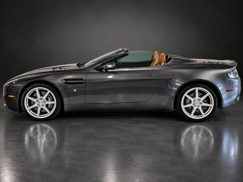 Used 2007 Aston Martin V8 Vantage Roadster RWD image 7