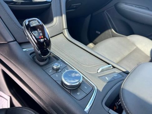 Used 2024 Cadillac XT6 Sport w/ Technology Package AWD/4WD image 16