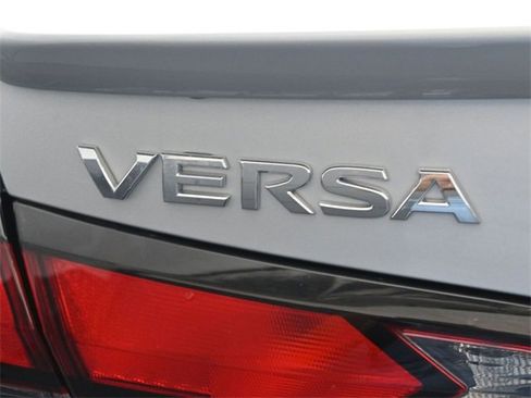 New 2025 Nissan Versa SR w/ Trunk Package image 12