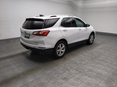 Used 2020 Chevrolet Equinox LT AWD/4WD image 10