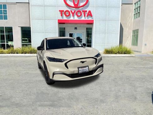 Used 2025 Ford Mustang Mach-E Premium image 1