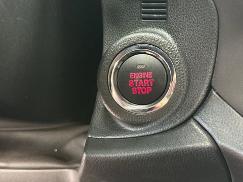 Used 2025 Subaru Outback Premium image 29