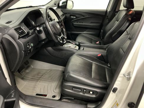 Used 2019 Honda Pilot Elite image 9